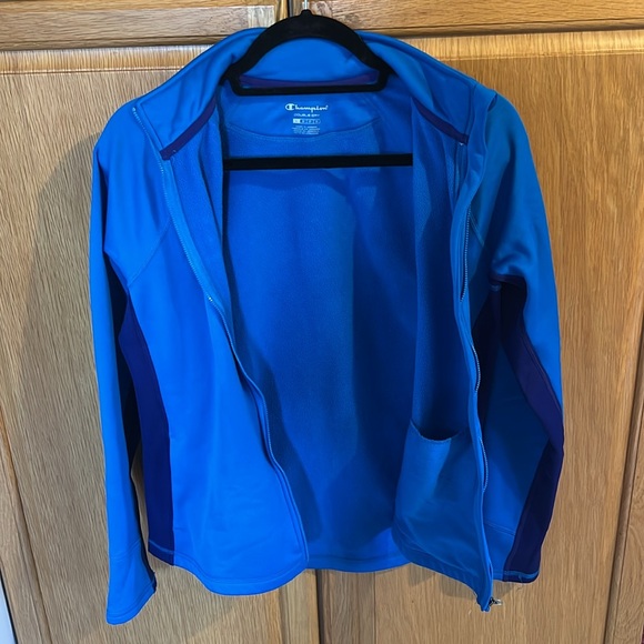 Champion warm up Jacket - Picture 2 of 11